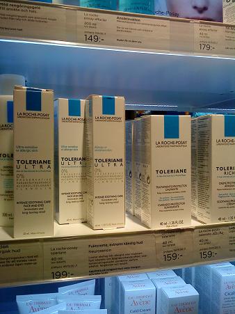 日本ではロレアル社の傘下にある化粧品のブランド「ラ・ロッシュ・ポゼ」の製品、スウェーデンでも人気があり、主にApotek（国営薬局）で取り扱われています