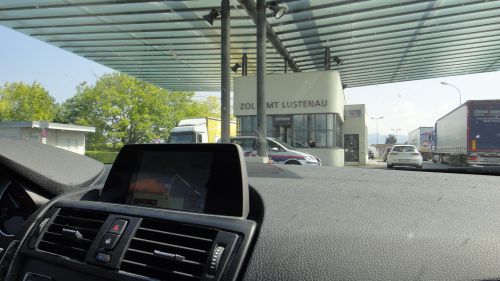 スイスからの国境付近　特にノーチェック