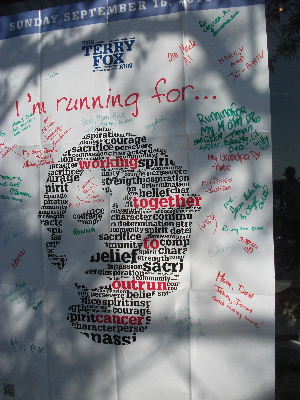 カナダの英雄、22歳の若さで癌で亡くなったテリーフォックスさん