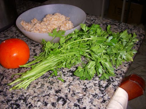 ブラジルではどこの食料品店でも入手可能なイタリアンパセリ