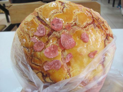 こちらはアップルメロンパン