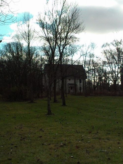 夫の両親の家、こじんまりとして見えますが3階建てで結構大きいです