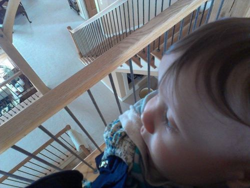 三階のゲストルームからの眺め。落ちたら大変だ〜