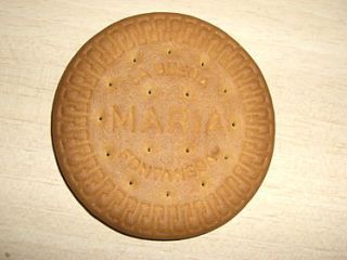 欧州では子どものお菓子としてポピュラーなマリービスケット。欧州ではビスケットやパンが離乳食からよく利用されますがバターが入っているので個人的にはまだ使う時期を見合わせています。