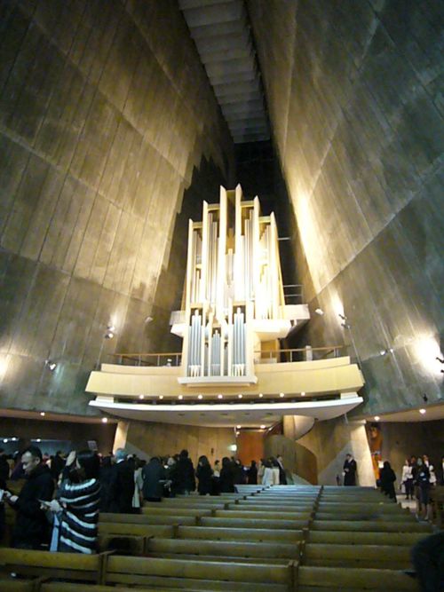 パイプオルガン。立派です。