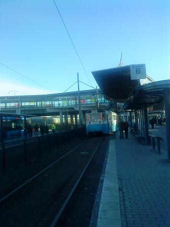 路面電車の2番と4番の終点、モルンダール市街