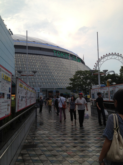 雨上がりの東京ドーム