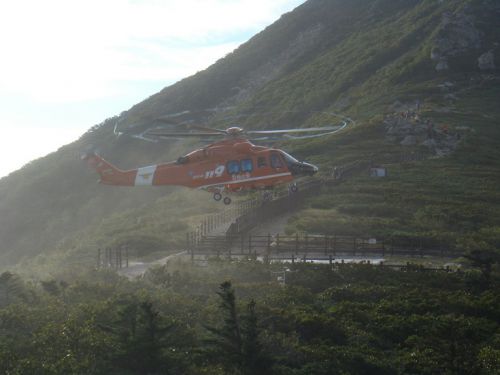 たまたま体調不良者が居合わせ、駆けつけた救助ヘリ