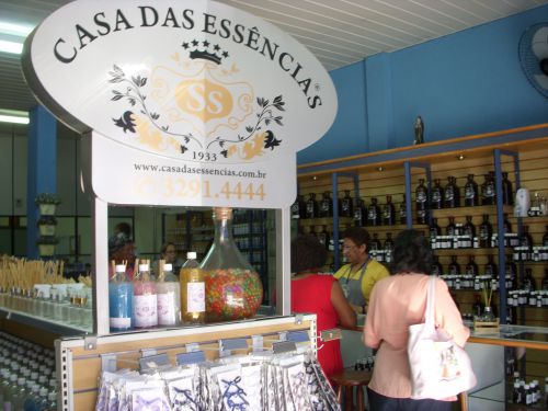 サンパウロ市内のアロマオイルやエッセンシャルオイル専門店の一つ