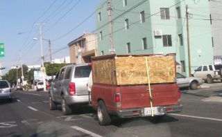 RV車が引っ張っているのは‥