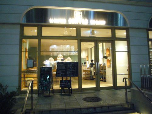 こちらがお店。夜は食堂になります