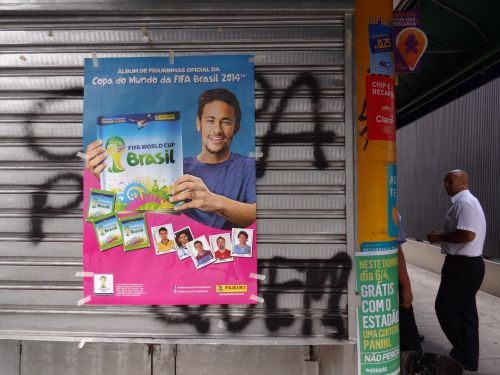 ブラジル代表ネイマール選手が広告塔の自分で作る各国代表選手アルバム
