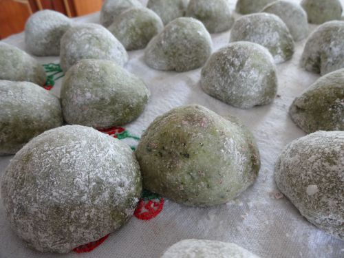 ブラジルの家庭で作った草もち