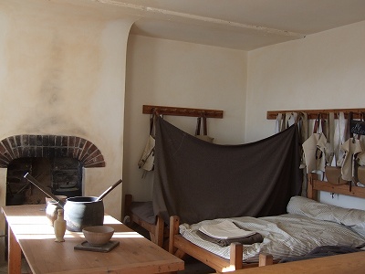 城内は広々としており、兵舎だった建物は博物館になっています。