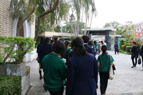 午後は映画館へ移動