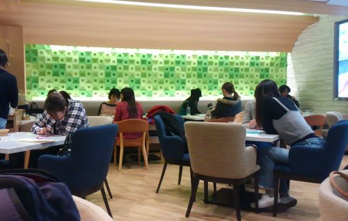 店内はこんなかんじ。