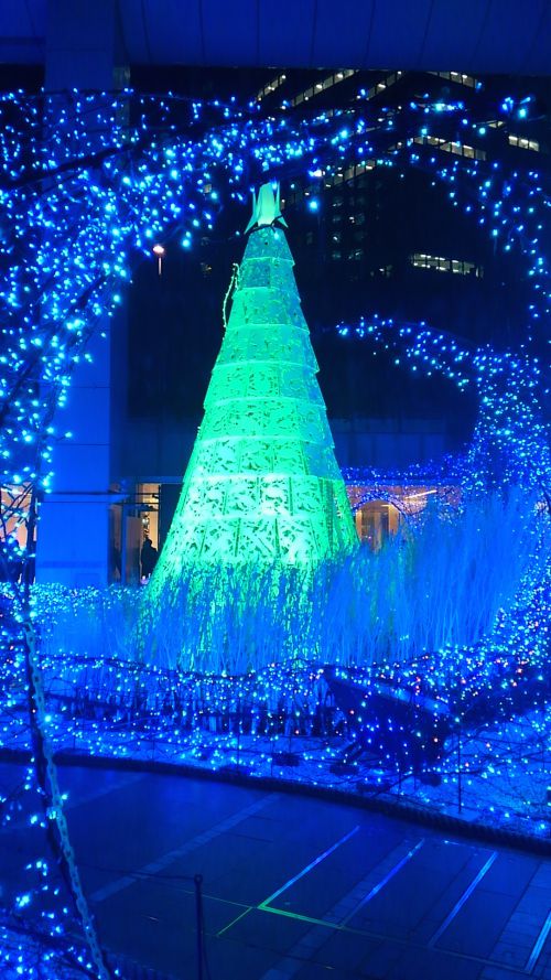 ツリーの色が変わります。