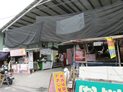 パン屋が入っている施設