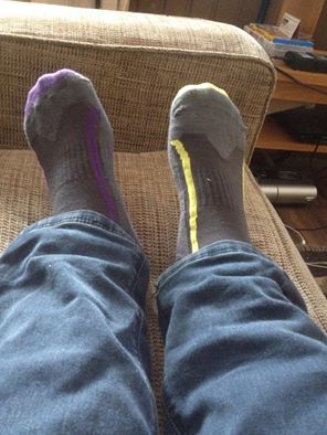 ただ間違って左右違う靴下を履いてしまうことは時々あることでしょうが、この企画中は間違っていても視線を気にする必要はなさそうです。