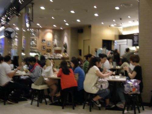 ある意味バンコクのフラッグシップカフェ