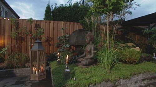 大仏の像を置けば、さらに癒し効果が上がるとか。