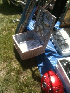 こんな状態の良いピクニックセットも発見！