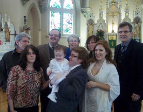 ゴッドファーザーやゴッドマザーも洗礼のときに決めます