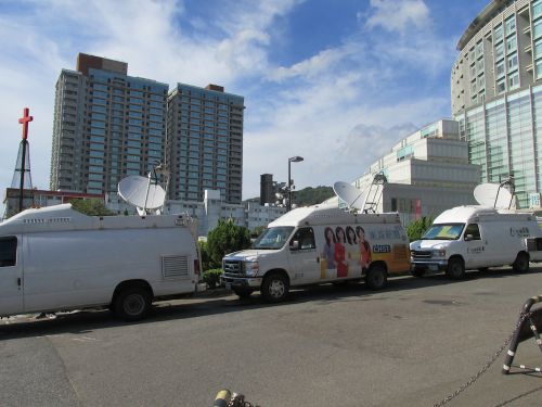 ここにもテレビの中継車が