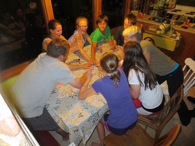 みんなでゲームをして遊んだり…