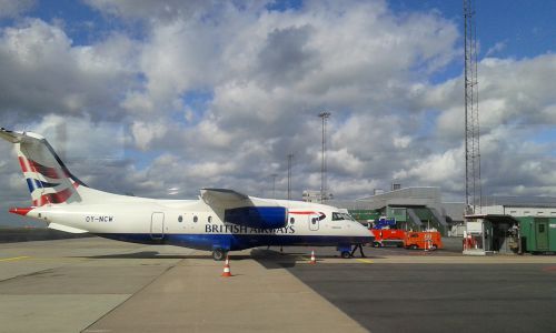 私がヨーテボリ〜マンチェスター間の往復利用した32席の旅客機