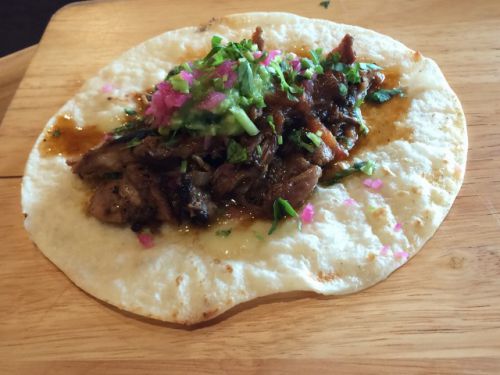 お腹が空いたからメキシカンでランチです