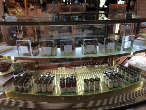 日本のスイーツはだんとつ人気ですね