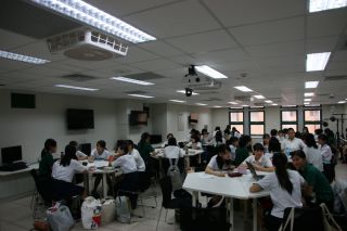 午後は討論会と発表会