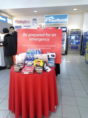 店舗での防災キットのコーナー