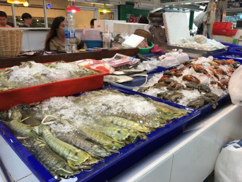 海老や蟹の種類がたくさんあります