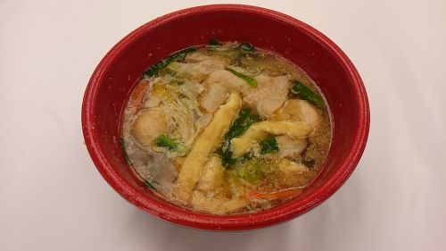 寒い初場所で、ちゃんこが体の芯から温めてくれます。