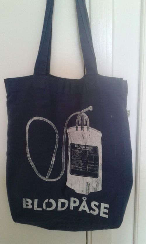 買い物に便利な血液バックも