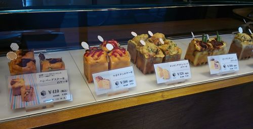 美しくショーケースに並びます。