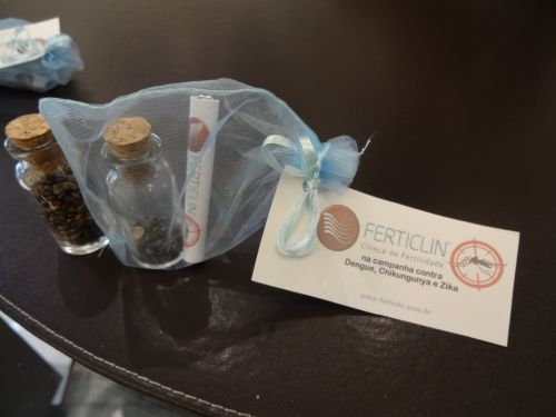 不妊治療クリニックFerticlinの中野英二医師が配布しているクロタラリアの種子