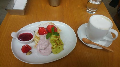 女子がよろこぶかわいい色あい。