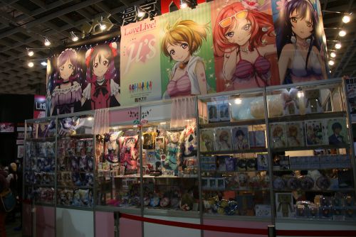 関連グッズ販売の様子