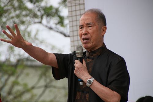 初代校長の林煇(リン・フイ)氏