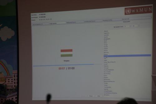 演説時間を管理するタイマー