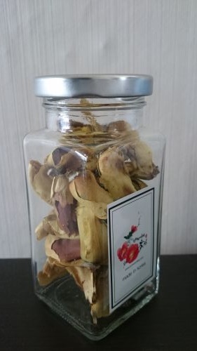 頂き物で価格不明ですが、25g3万ウォン(約2710円)以上するようです