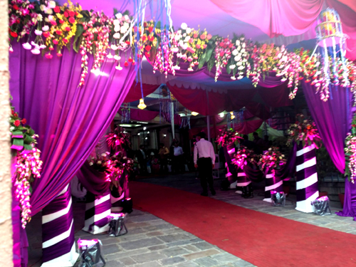 好みは分かれるところでしょうが、一般の会場とは月とすっぽん