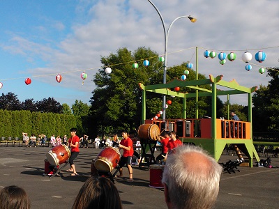 勇壮な太鼓演奏もありました