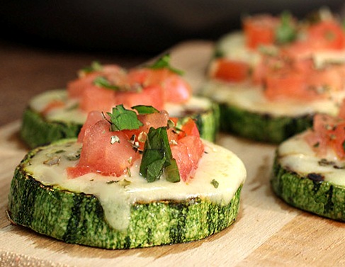 オレガノとバジルがかかったアボブリーニャ料理