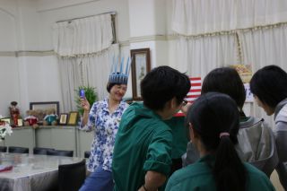 お祝いメッセージの収録風景