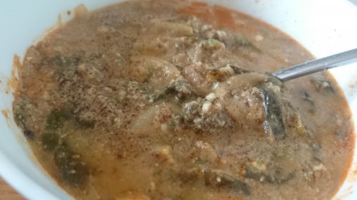 慶尚道は透明スープ、テジョンでは写真のような見た目が基本のようです