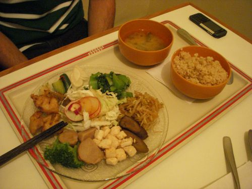 サンパウロの玄米食レストラン『サトリ』の食事